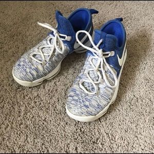 Nike KD9’s size 6.5